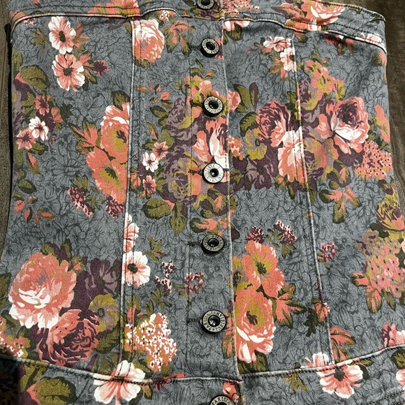 BNWOT denim floral playsuit xs - Picture 3 of 7